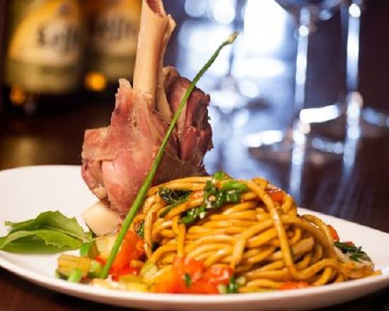 Tibetan Lamb Shank Stir Fried Thick Noodle西藏羊腿面